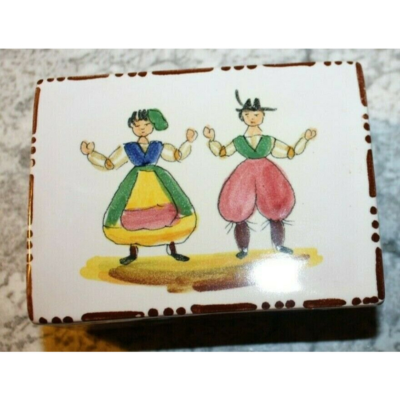 Vintage Hand Painted Trinket Box Dutch Couple Ceramic Excellent Cond. - Picture 6 of 9